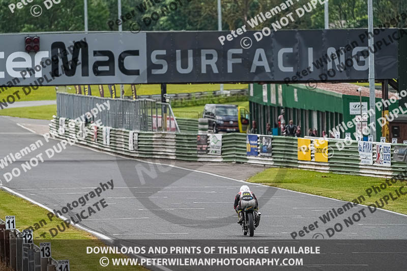 enduro digital images;event digital images;eventdigitalimages;mallory park;mallory park photographs;mallory park trackday;mallory park trackday photographs;no limits trackdays;peter wileman photography;racing digital images;trackday digital images;trackday photos